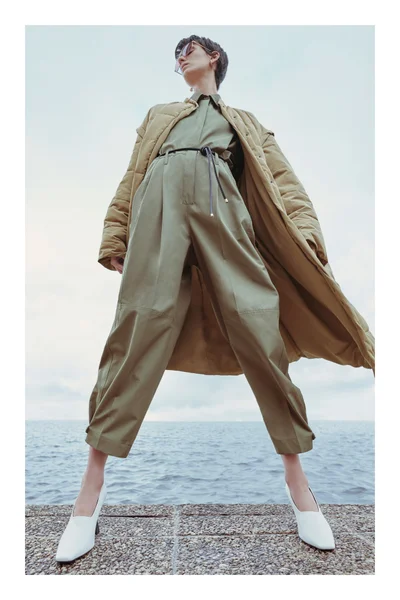 Look 19